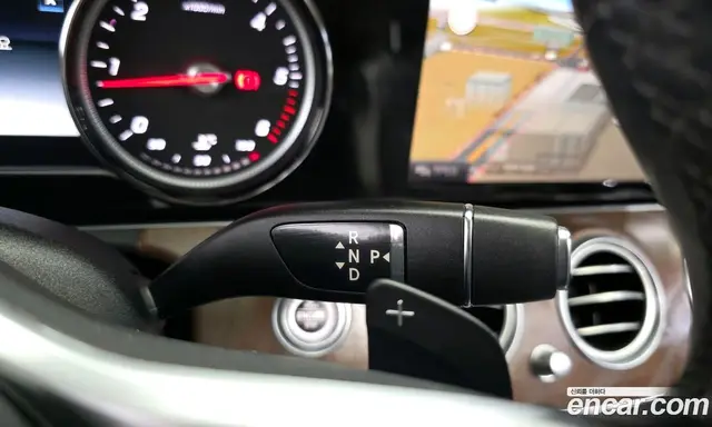 Mercedes-Benz E-Class 2019 1.9 автомат (гидро), миниатюра 12