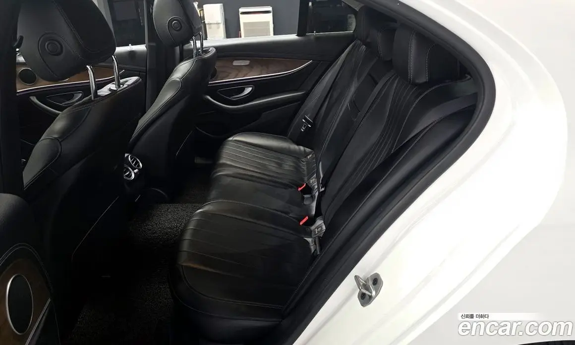 Mercedes-Benz E-Class 2019 1.9 автомат (гидро), фото 18