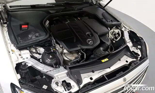 Mercedes-Benz E-Class 2019 1.9 автомат (гидро), миниатюра 6