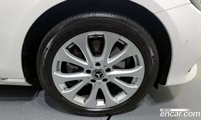 Mercedes-Benz E-Class 2019 1.9 автомат (гидро), миниатюра 7