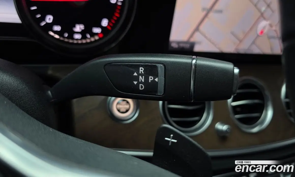 Mercedes-Benz E-Class 2019 1.9 автомат (гидро), фото 12