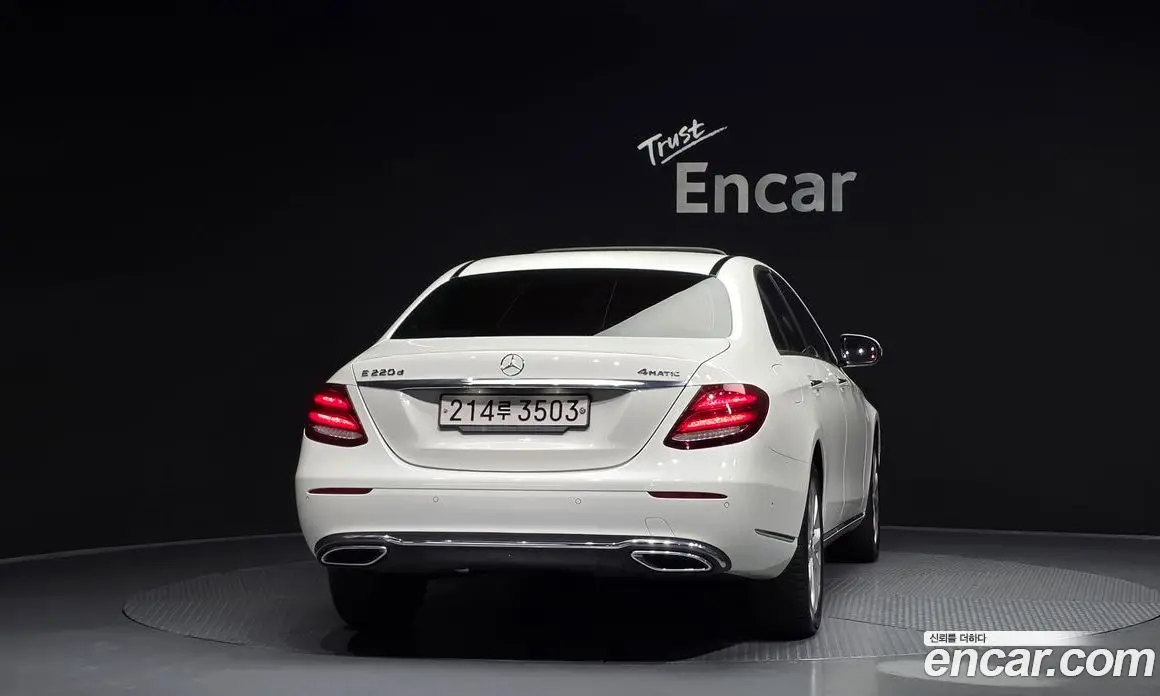 Mercedes-Benz E-Class 2019 1.9 автомат (гидро), фото 4