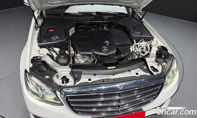 Mercedes-Benz E-Class 2019 1.9 автомат (гидро), миниатюра 6