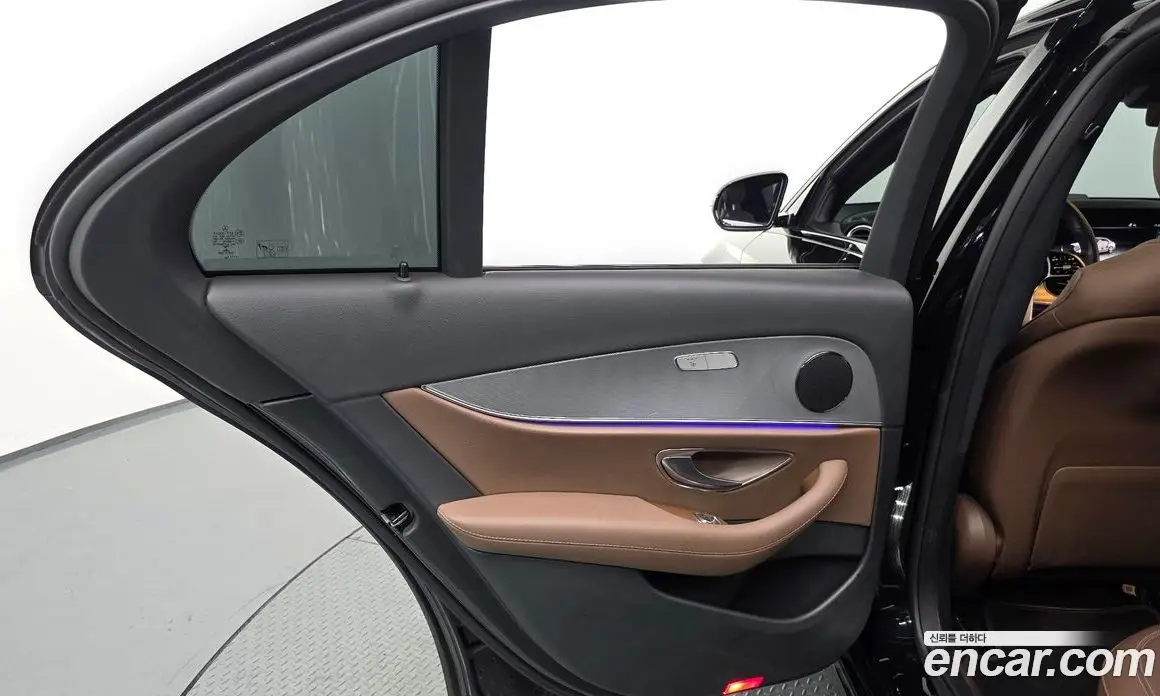 Mercedes-Benz E-Class 2020 2.0 автомат (гидро), фото 15