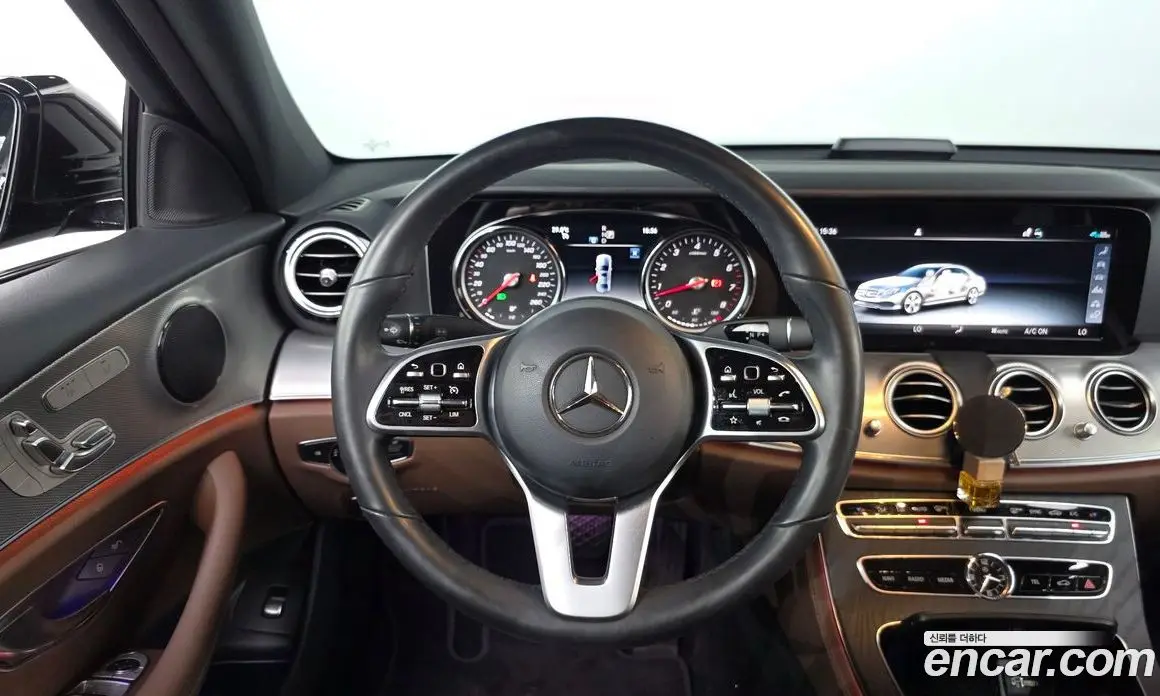 Mercedes-Benz E-Class 2020 2.0 автомат (гидро), фото 19