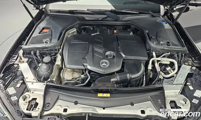 Mercedes-Benz E-Class 2021 1.9 автомат (гидро), миниатюра 6