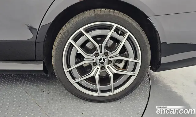 Mercedes-Benz E-Class 2021 1.9 автомат (гидро), миниатюра 7