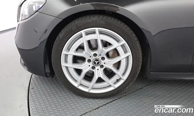 Mercedes-Benz E-Class 2021 1.9 автомат (гидро), миниатюра 5 Mercedes-Benz E-Class 2021 1.9 автомат (гидро), миниатюра 5