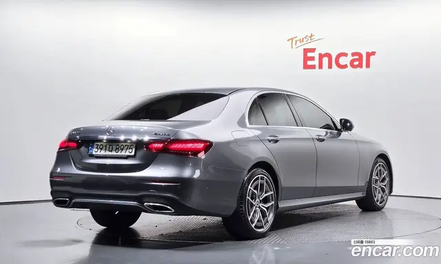 Mercedes-Benz E-Class, 2021, 24 989 км