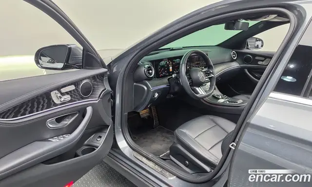 Mercedes-Benz E-Class 2021 1.9 автомат (гидро), миниатюра 12