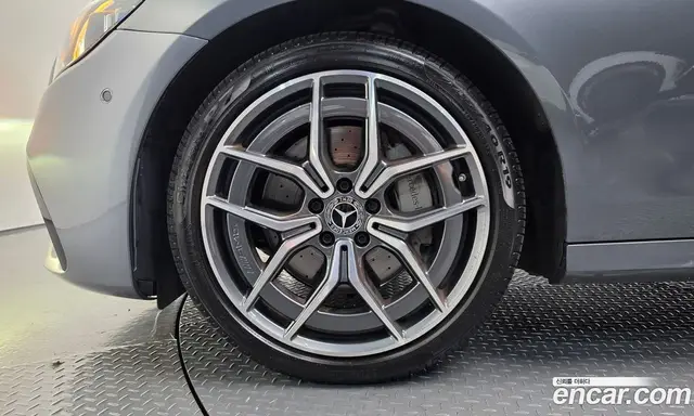 Mercedes-Benz E-Class 2021 1.9 автомат (гидро), миниатюра 4 Mercedes-Benz E-Class 2021 1.9 автомат (гидро), миниатюра 4