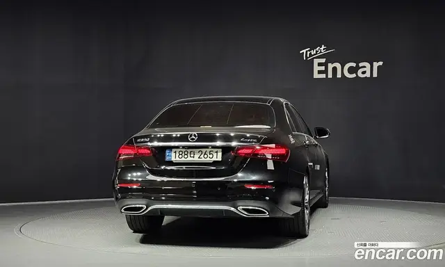Mercedes-Benz E-Class 2022 1.9 автомат (гидро), миниатюра 4