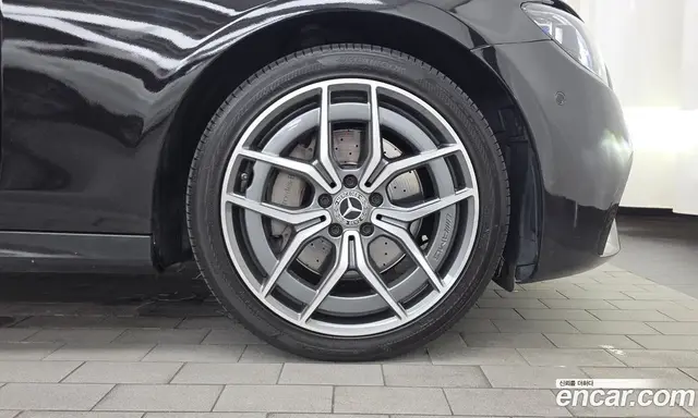 Mercedes-Benz E-Class 2022 1.9 автомат (гидро), миниатюра 7