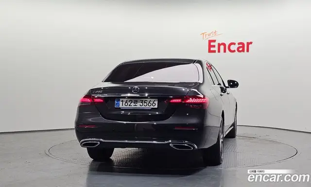 Mercedes-Benz E-Class 2023 2.0 автомат (гидро), миниатюра 4 Mercedes-Benz E-Class 2023 2.0 автомат (гидро), миниатюра 4