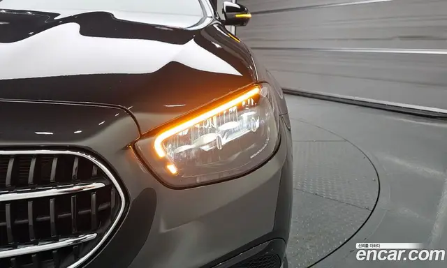 Mercedes-Benz E-Class 2023 2.0 автомат (гидро), миниатюра 8 Mercedes-Benz E-Class 2023 2.0 автомат (гидро), миниатюра 8