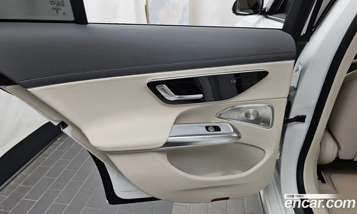 Mercedes-Benz E-Class 2024 2.0 автомат (гидро), фото 15 Mercedes-Benz E-Class 2024 2.0 автомат (гидро), фото 15