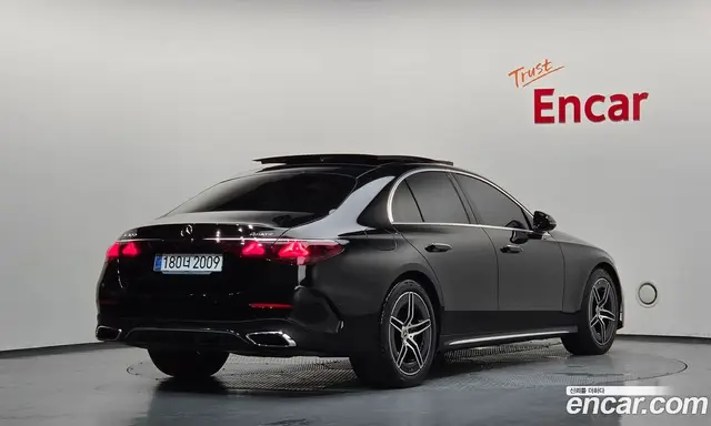 Mercedes-Benz E-Class 2025 2.0 автомат (гидро), миниатюра 2