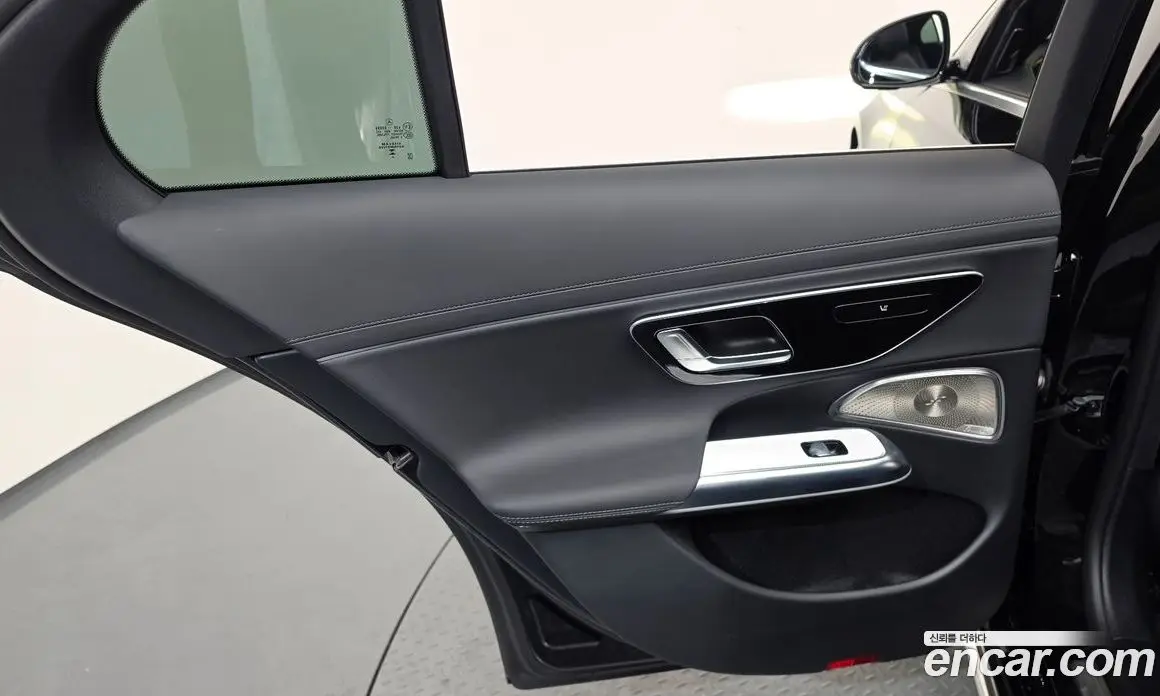 Mercedes-Benz E-Class 2025 2.0 автомат (гидро), фото 15