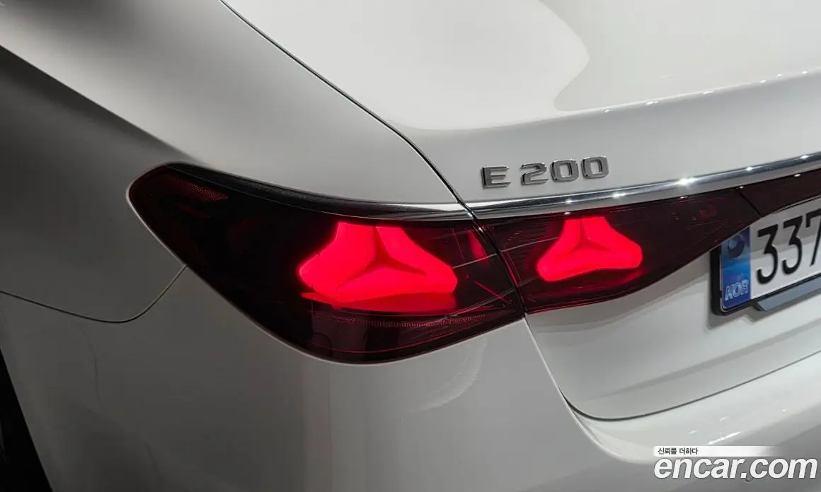Mercedes-Benz E-Class 2026 2.0 автомат (гидро), фото 9