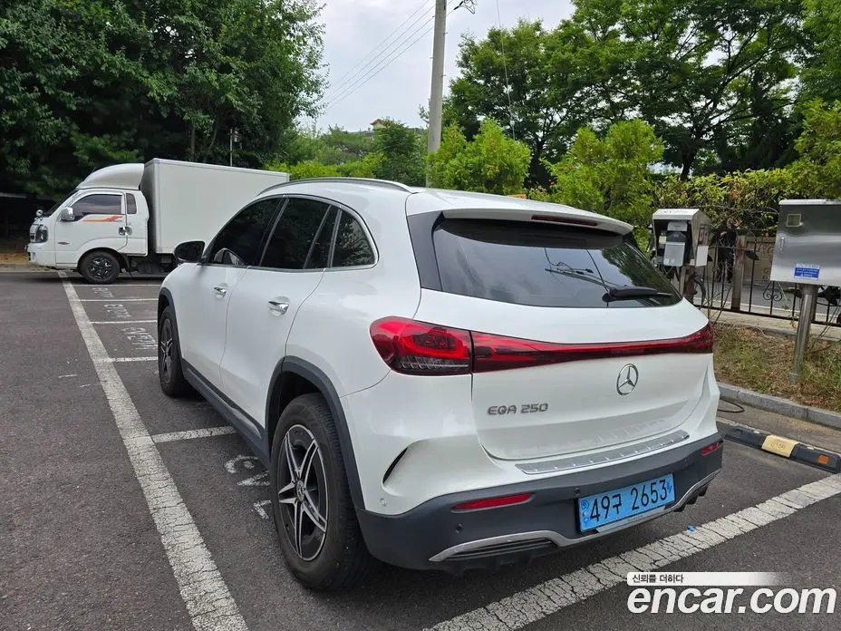 Mercedes-Benz EQA 2023 0.2 автомат (гидро), фото 7