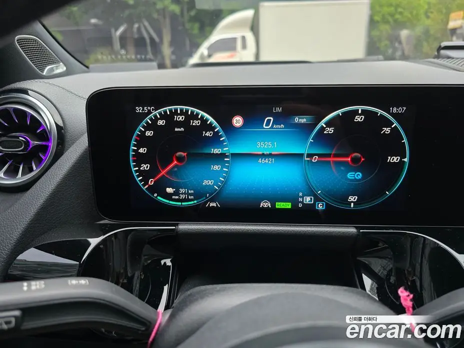 Mercedes-Benz EQA 2023 0.2 автомат (гидро), фото 10