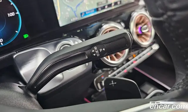 Mercedes-Benz EQB 2024 0.2 автомат (гидро), миниатюра 12