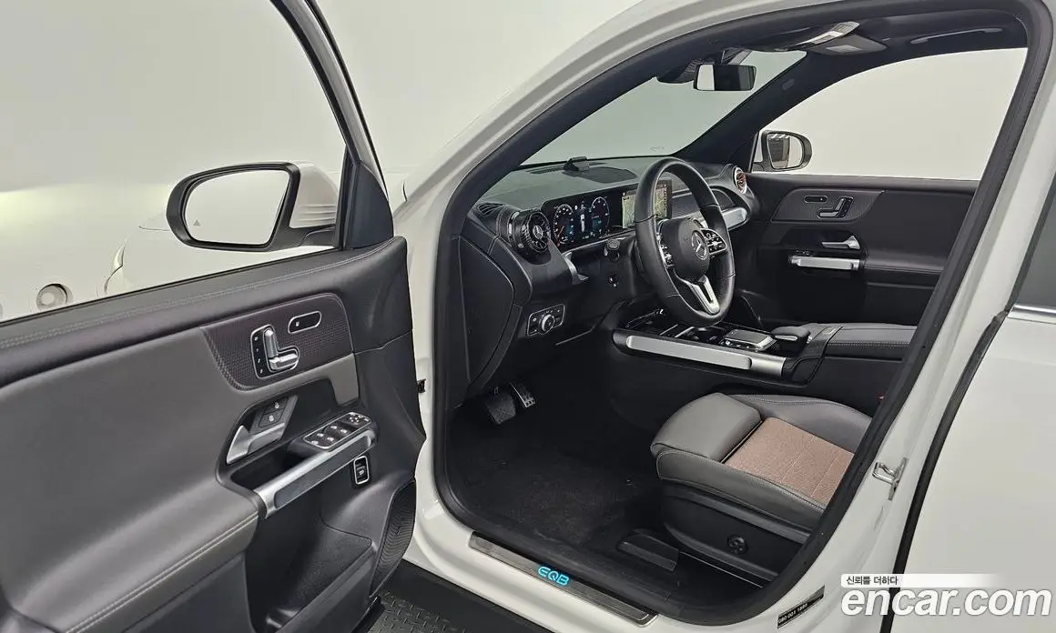 Mercedes-Benz EQB 2024 0.2 автомат (гидро), фото 13
