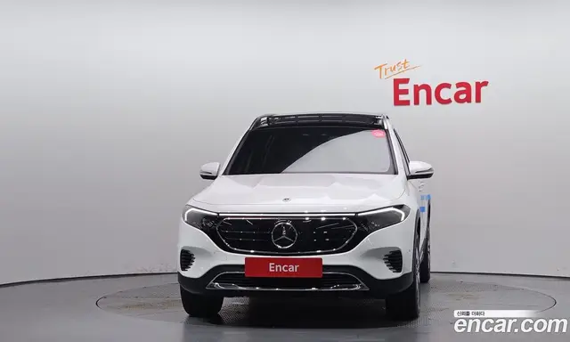 Mercedes-Benz EQB 2024 0.2 автомат (гидро), миниатюра 3
