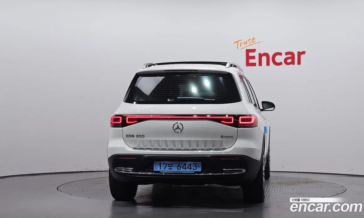 Mercedes-Benz EQB 2024 0.2 автомат (гидро), фото 4