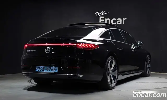 Mercedes-Benz EQS 2023 0.3 автомат (гидро), миниатюра 2