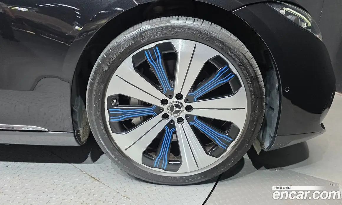 Mercedes-Benz EQS 2023 0.3 автомат (гидро), фото 7