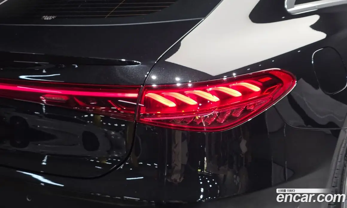 Mercedes-Benz EQS 2023 0.3 автомат (гидро), фото 9