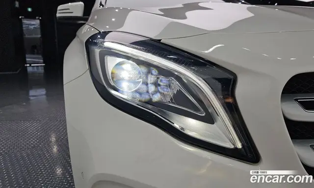 Mercedes-Benz GLA-Class 2019 2.0 автомат (гидро), миниатюра 7 Mercedes-Benz GLA-Class 2019 2.0 автомат (гидро), миниатюра 7