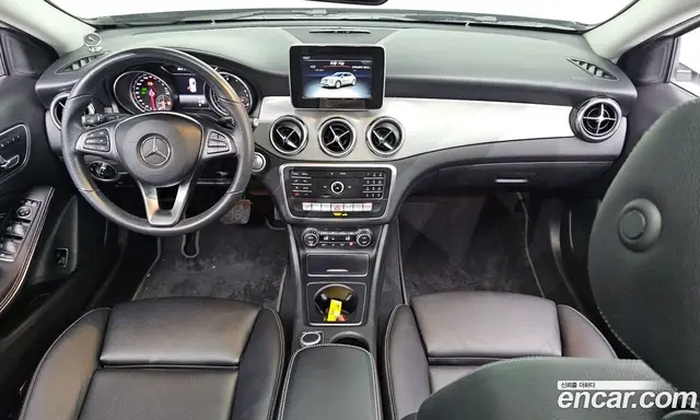 Mercedes-Benz GLA-Class 2019 2.0 автомат (гидро), миниатюра 9 Mercedes-Benz GLA-Class 2019 2.0 автомат (гидро), миниатюра 9