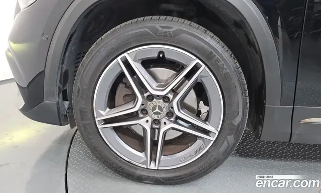 Mercedes-Benz GLA-Class 2023 2.0 автомат (гидро), миниатюра 5 Mercedes-Benz GLA-Class 2023 2.0 автомат (гидро), миниатюра 5