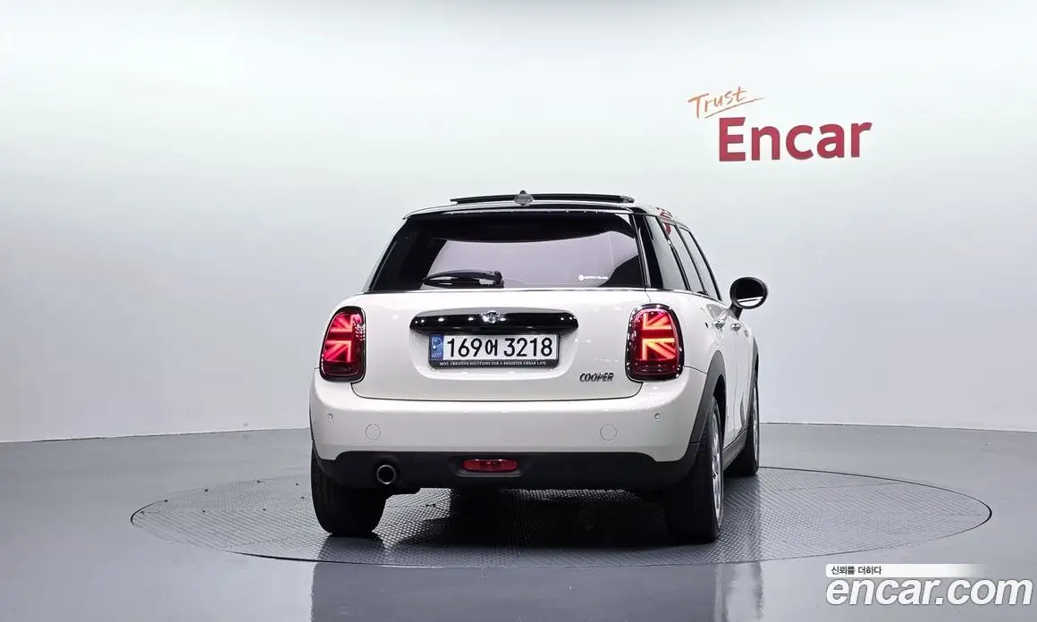 Mini Cooper 2021 1.5 автомат (гидро), фото 4