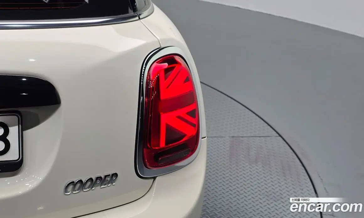 Mini Cooper 2021 1.5 автомат (гидро), фото 9