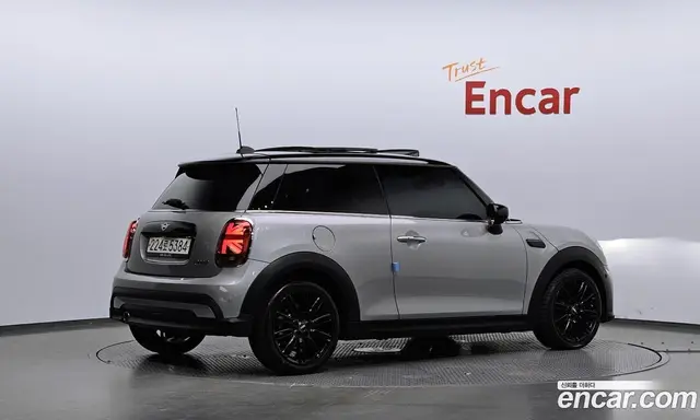 Mini Cooper 2023 1.5 автомат (гидро), миниатюра 2
