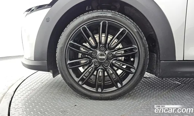 Mini Cooper 2023 1.5 автомат (гидро), миниатюра 5