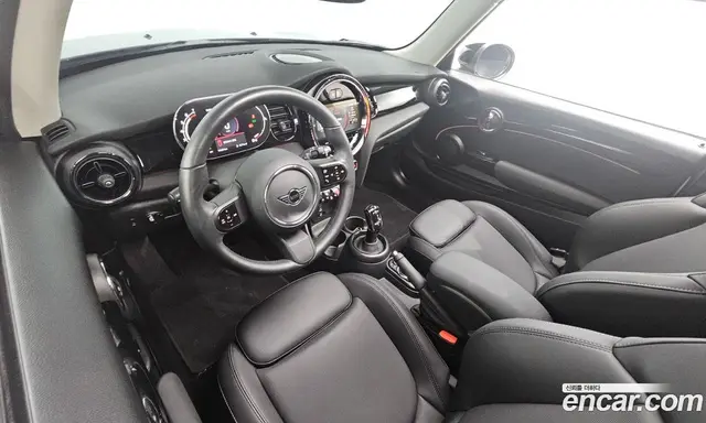 Mini Cooper 2023 1.5 автомат (гидро), миниатюра 7
