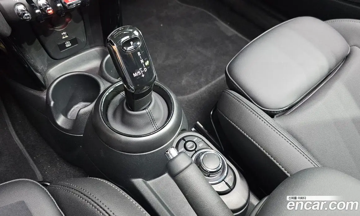 Mini Cooper 2023 1.5 автомат (гидро), фото 9