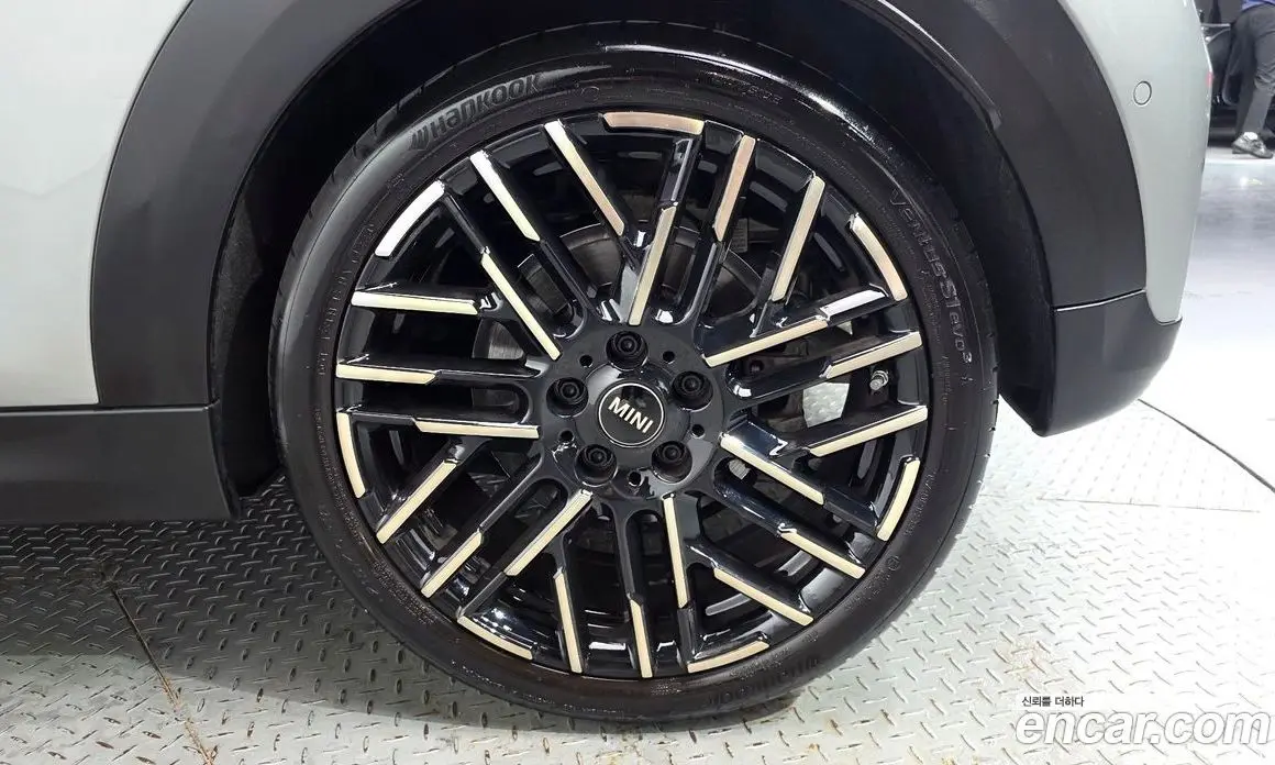 Mini Cooper 2024 2.0 автомат (гидро), фото 7