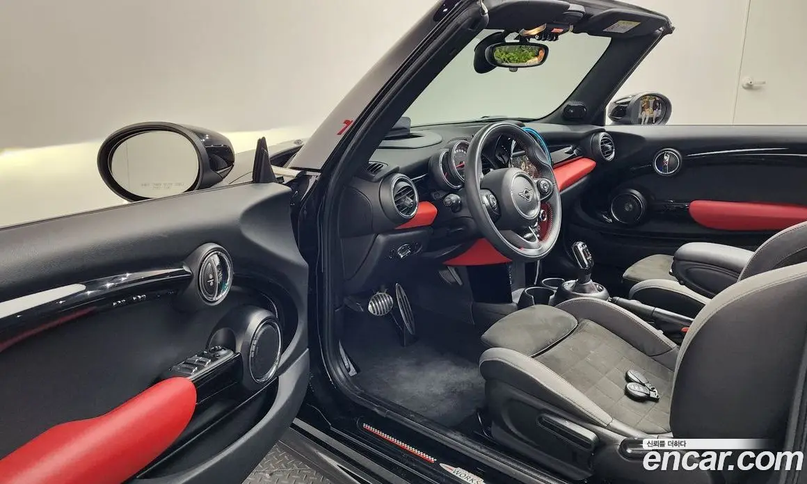 Mini Cooper Convertible 2020 2.0 автомат (гидро), фото 13 Mini Cooper Convertible 2020 2.0 автомат (гидро), фото 13