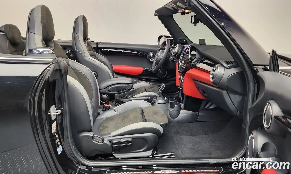 Mini Cooper Convertible 2020 2.0 автомат (гидро), фото 16 Mini Cooper Convertible 2020 2.0 автомат (гидро), фото 16