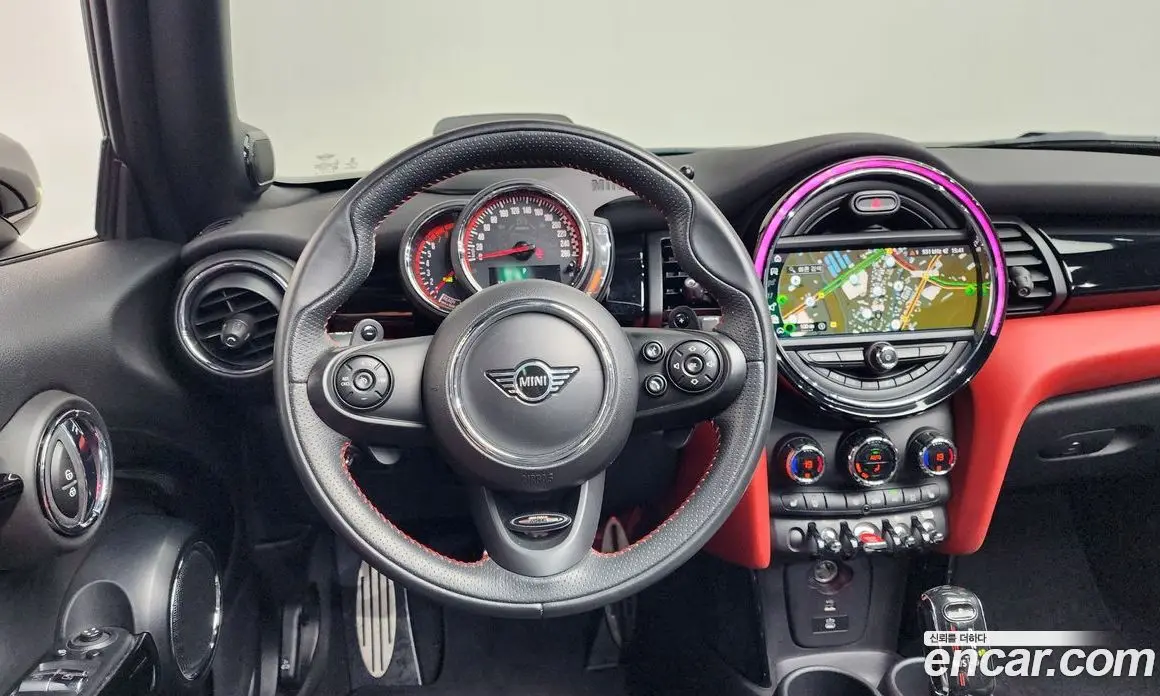 Mini Cooper Convertible 2020 2.0 автомат (гидро), фото 19 Mini Cooper Convertible 2020 2.0 автомат (гидро), фото 19
