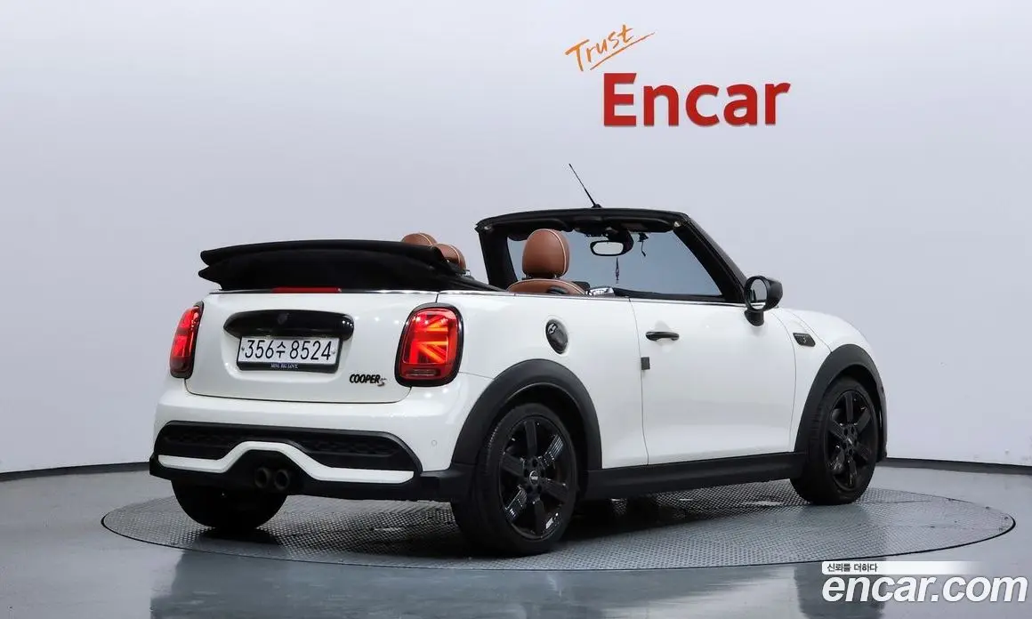 Mini Cooper Convertible 2022 2.0 автомат (гидро), фото 1 Mini Cooper Convertible 2022 2.0 автомат (гидро), фото 1