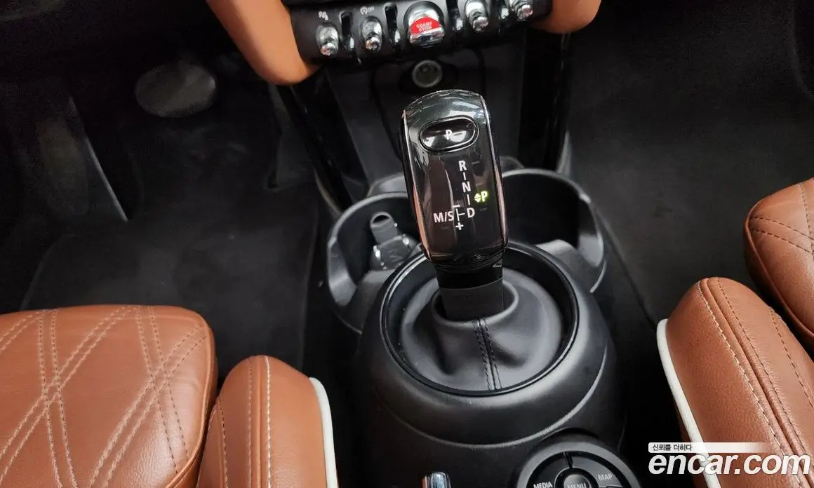 Mini Cooper Convertible 2022 2.0 автомат (гидро), фото 11 Mini Cooper Convertible 2022 2.0 автомат (гидро), фото 11