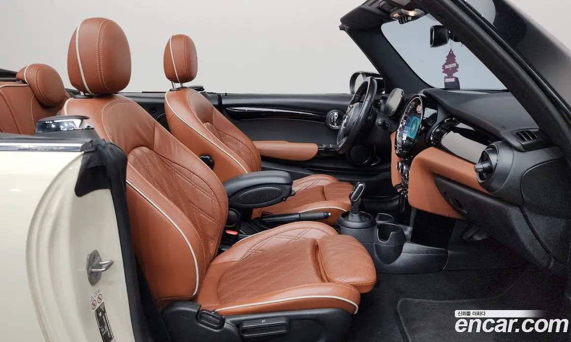 Mini Cooper Convertible 2022 2.0 автомат (гидро), фото 15 Mini Cooper Convertible 2022 2.0 автомат (гидро), фото 15