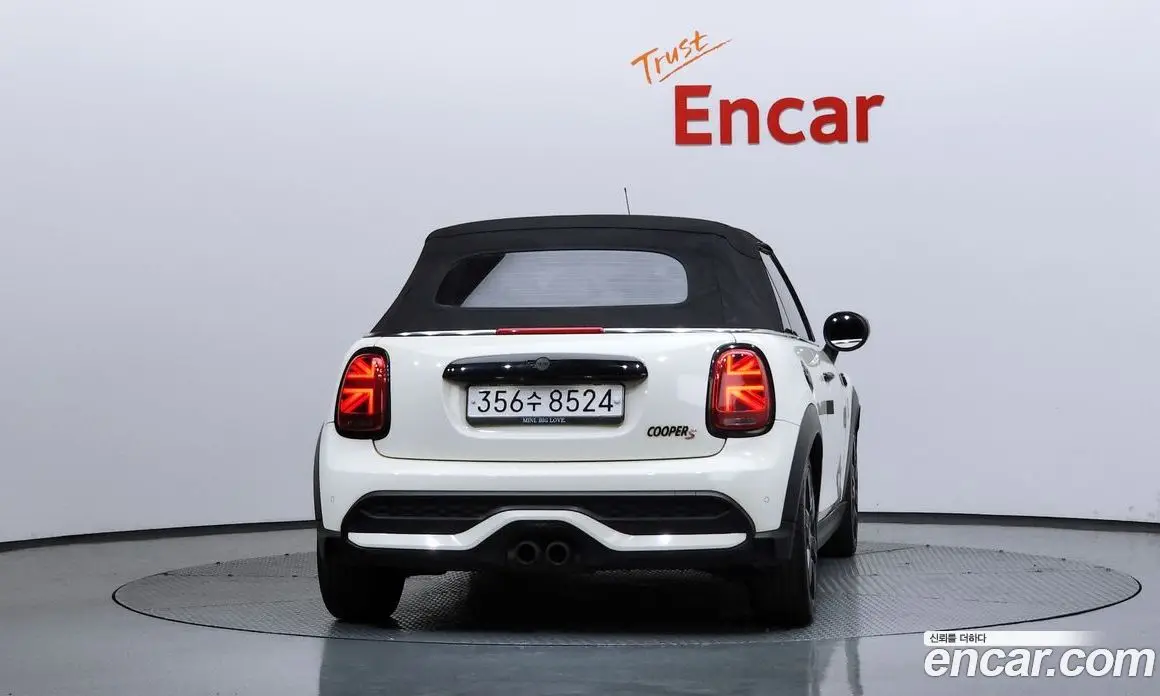 Mini Cooper Convertible 2022 2.0 автомат (гидро), фото 3 Mini Cooper Convertible 2022 2.0 автомат (гидро), фото 3