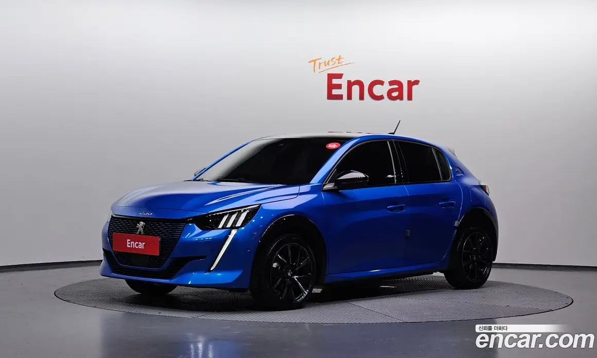 Peugeot 208 2023 0.1 автомат (гидро), фото 1 Peugeot 208 2023 0.1 автомат (гидро), фото 1